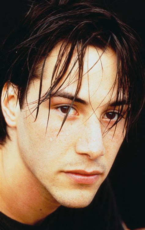 how does keanu reeves look so young